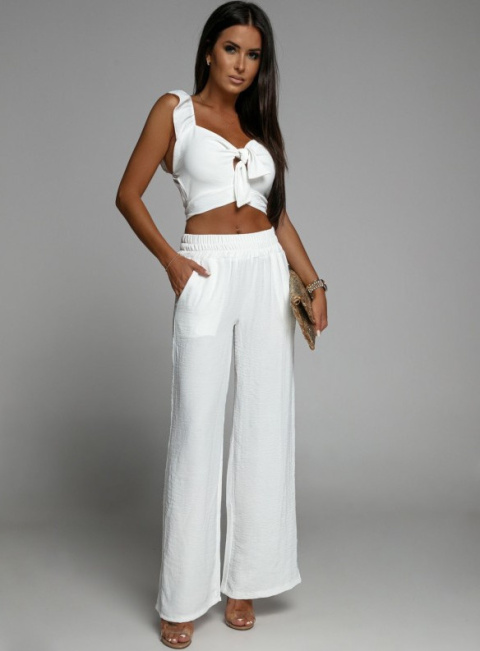 Biały wiązany komplet